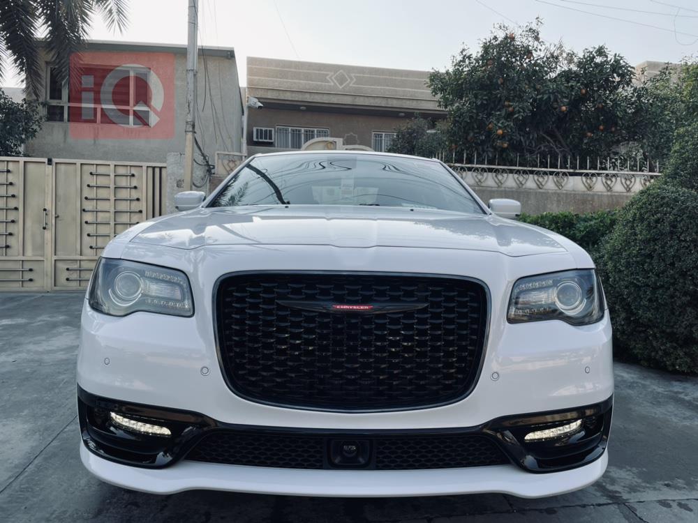 كرايسلر 300